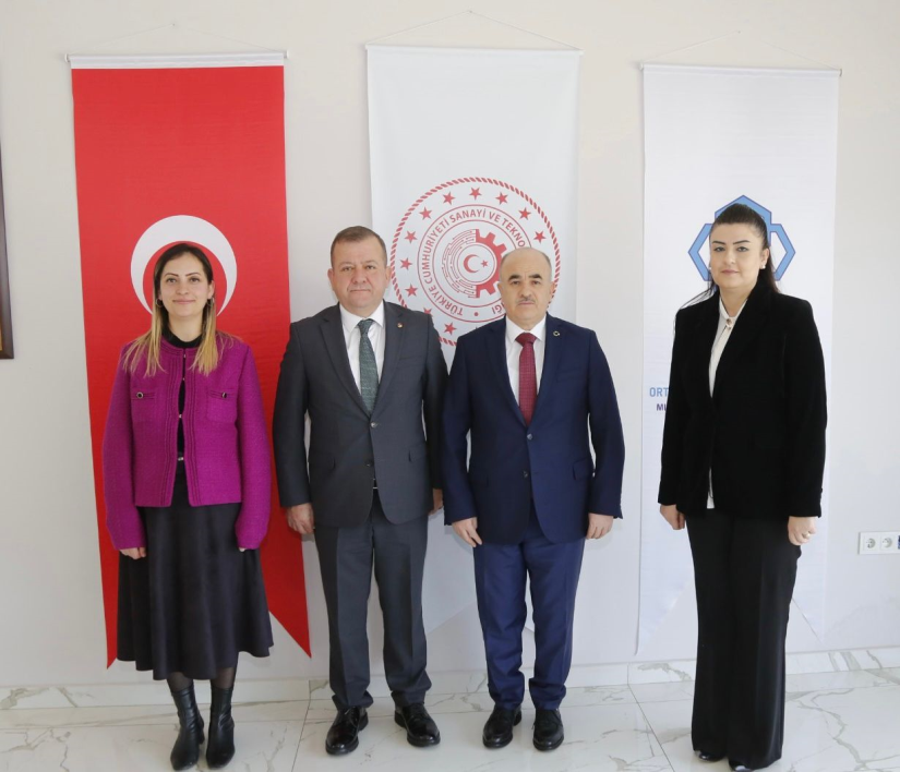 Valimiz Sayın Doç. Dr. Zülkif Dağlı, Yönetim Kurulu Başkanımız Çetin Başaranhıncal ile birlikte Orta Karadeniz Kalkınma Ajansı (OKA) Çorum İl Koordinatörlüğü’nü ziyaret etti.