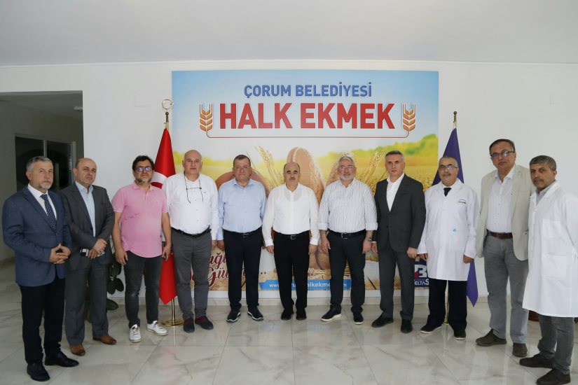 Yönetim Kurulu Başkanımız Çetin Başaranhıncal, Çorum Valisi Sayın Doç. Dr. Zülkif Dağlı ve Belediye Başkanı Dr. Halil İbrahim Aşgın ile birlikte, Organize Sanayi Bölgesinde faaliyet gösteren Çorum Belediyesi Halk Ekmek Fabrikası’nı ziyaret ederek incelemelerde bulundu.