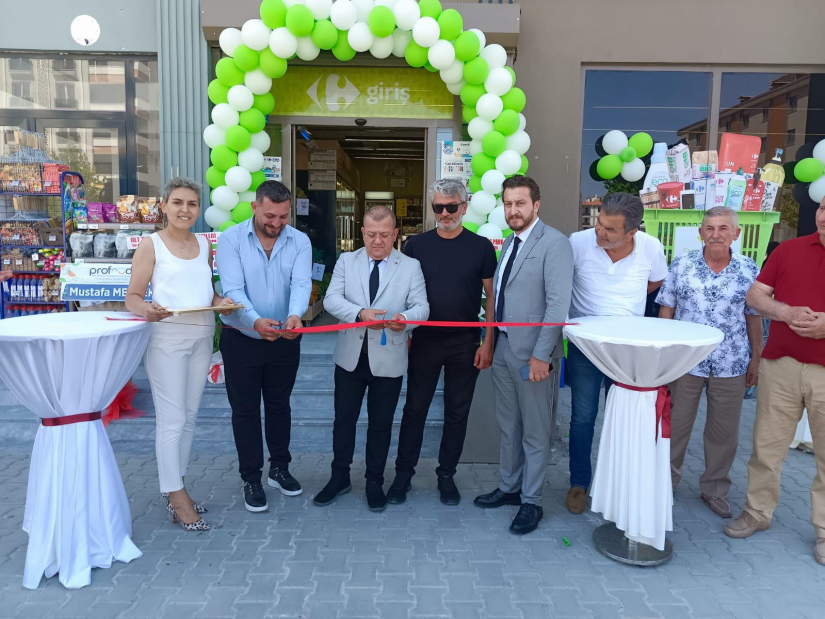 Yönetim Kurulu Başkanımız Çetin Başaranhıncal ve Yönetim Kurulu Üyemiz Doğan Keskin, Burak Emniyet’in sahibi olduğu CarrefourSA Mini Şubesinin açılış törenine katıldı.