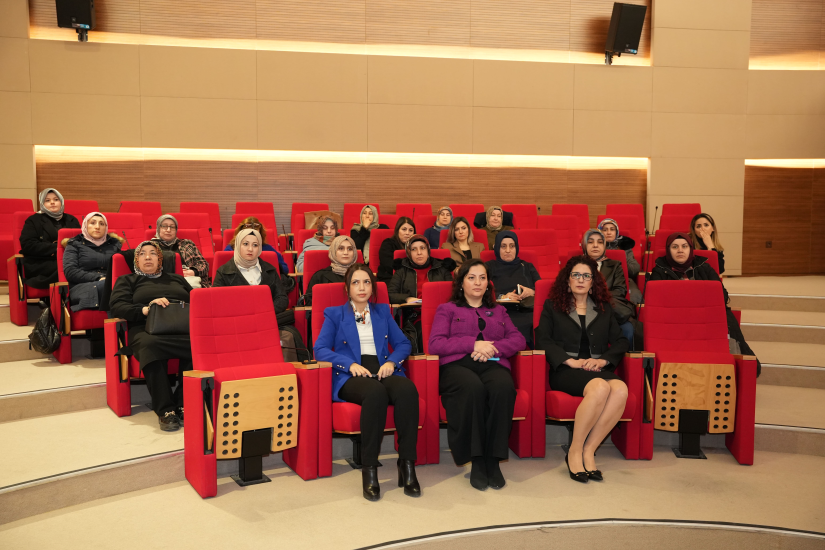 Ev Eksenli Çalışma ve Dijital Girişimcilik Eğitimi