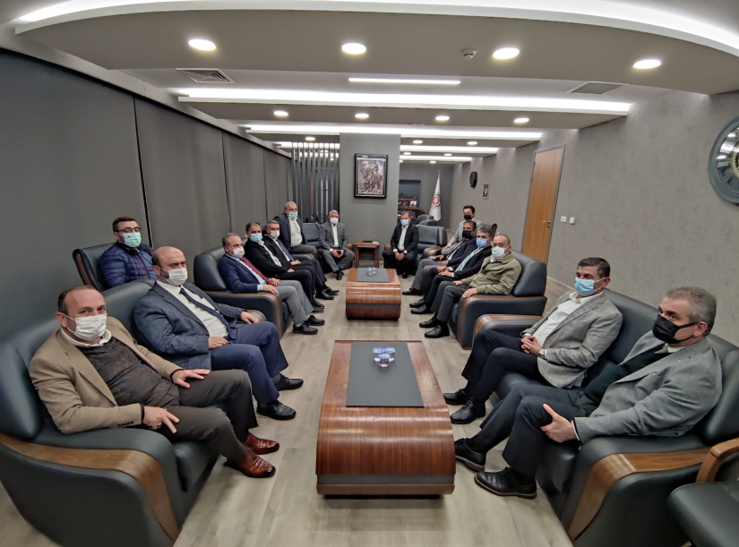 Çorum Belediye Başkanı Dr. Halil İbrahim Aşgın,Başkan Yardımcıları ve Belediye Meclis Üyeleri, Yönetim Kurulu Başkanımız Çetin Başaranhıncal'ı ziyaret ettiler.