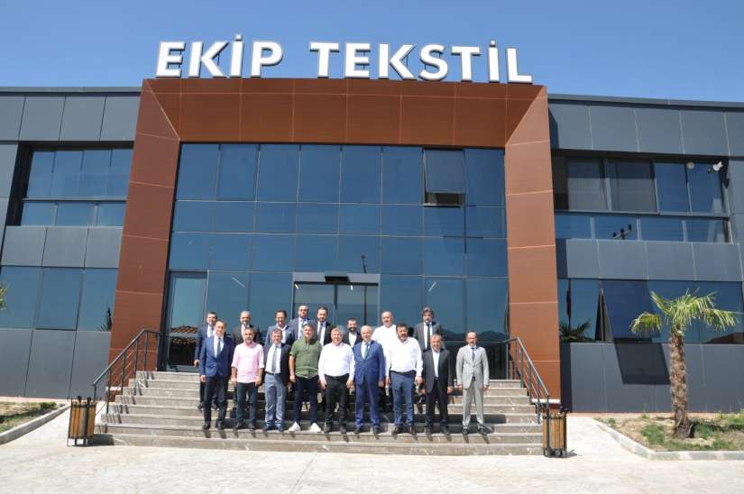 Yönetim Kurulu Başkanımız Çetin Başaranhıncal ve Yönetim Kurulu Üyelerimiz Ekip Tekstil sahibi Sezgin Kaya'yı ziyaret ettiler.